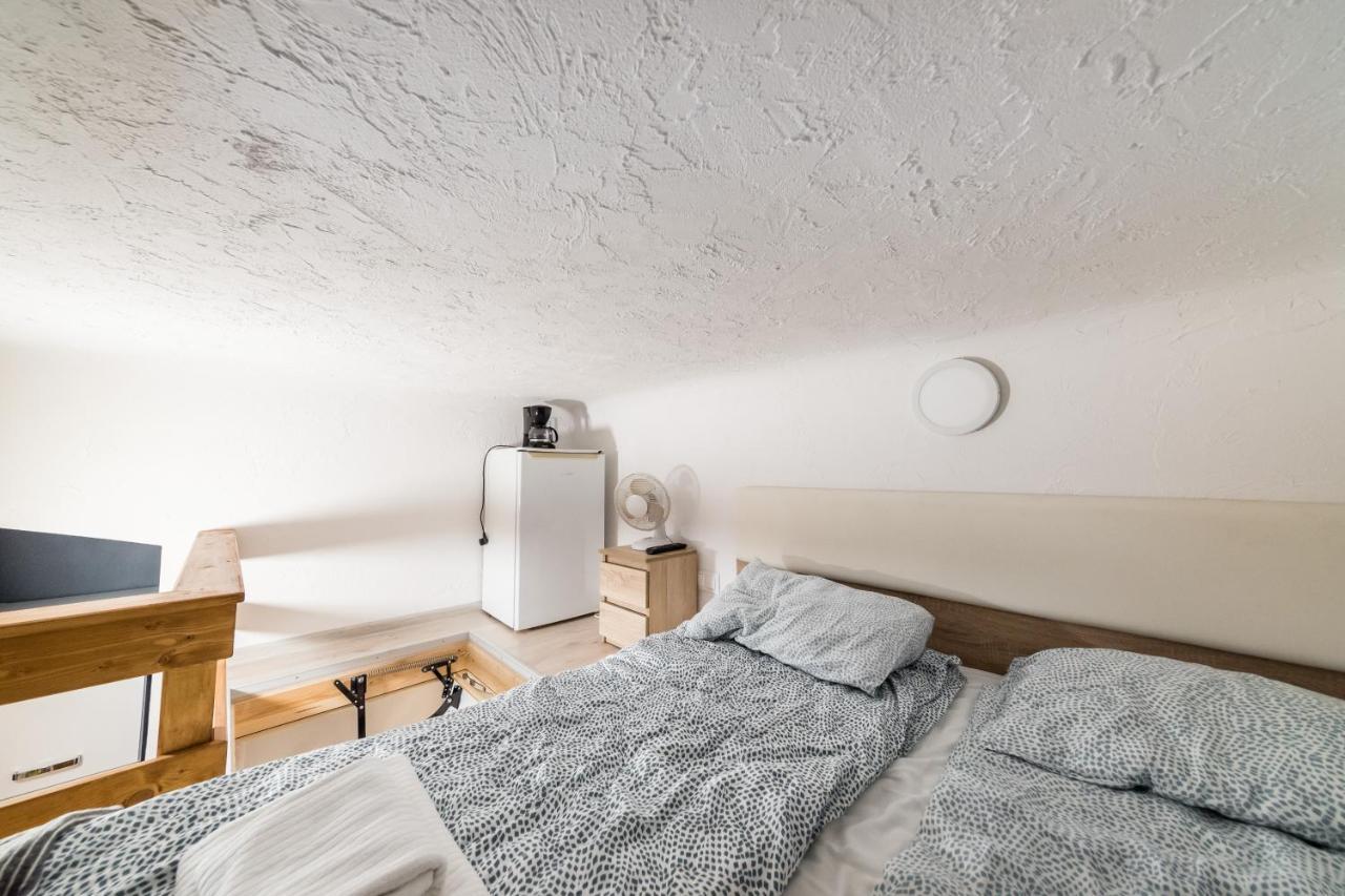 Micro Apartments 2,5 Qm - Najmniejsze Apartamenty Swiata 2,5 Mkw Krakow Dış mekan fotoğraf