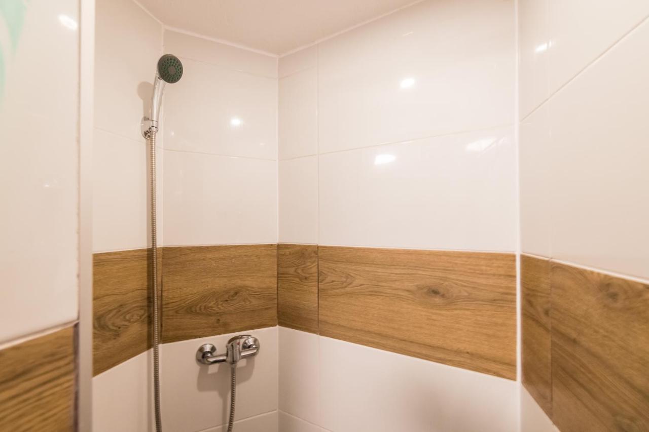 Micro Apartments 2,5 Qm - Najmniejsze Apartamenty Swiata 2,5 Mkw Krakow Dış mekan fotoğraf