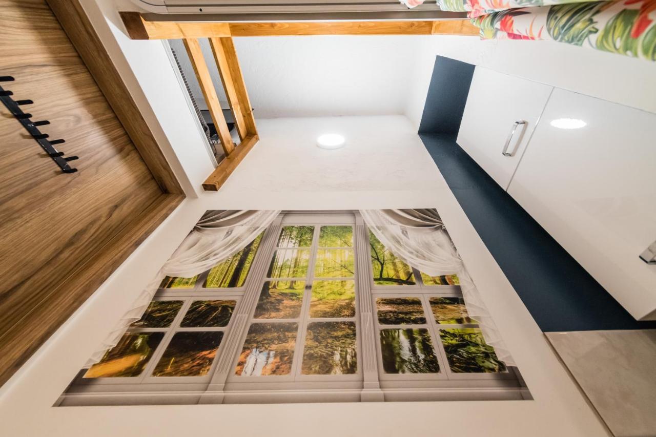 Micro Apartments 2,5 Qm - Najmniejsze Apartamenty Swiata 2,5 Mkw Krakow Dış mekan fotoğraf