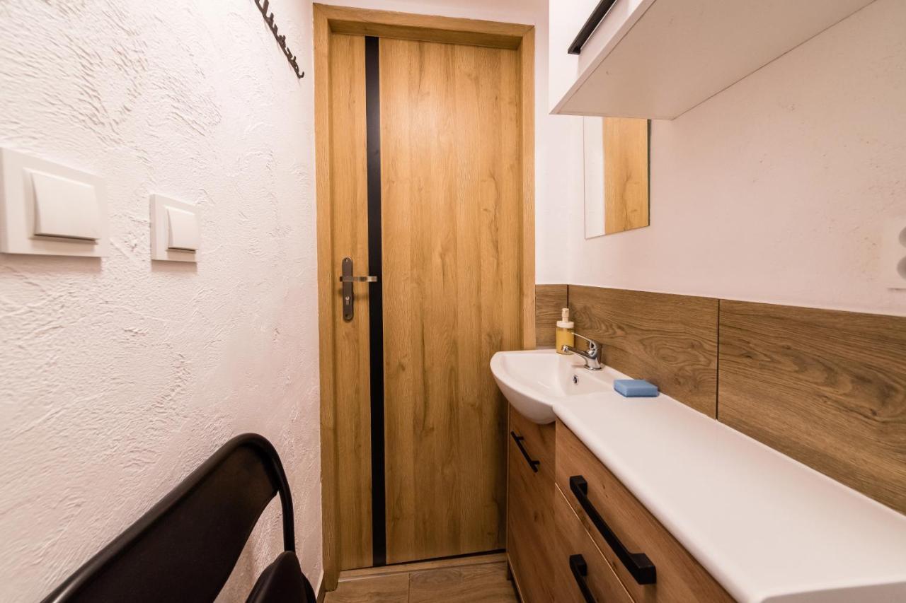 Micro Apartments 2,5 Qm - Najmniejsze Apartamenty Swiata 2,5 Mkw Krakow Dış mekan fotoğraf