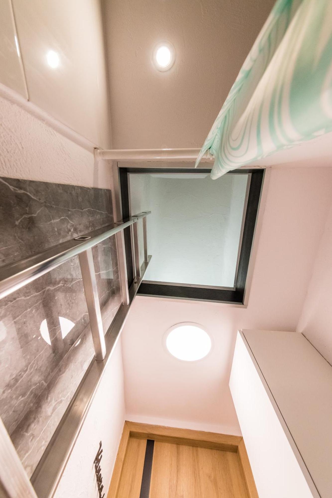 Micro Apartments 2,5 Qm - Najmniejsze Apartamenty Swiata 2,5 Mkw Krakow Dış mekan fotoğraf