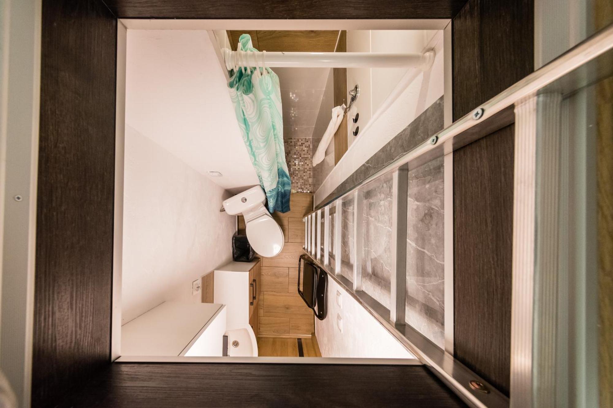 Micro Apartments 2,5 Qm - Najmniejsze Apartamenty Swiata 2,5 Mkw Krakow Dış mekan fotoğraf